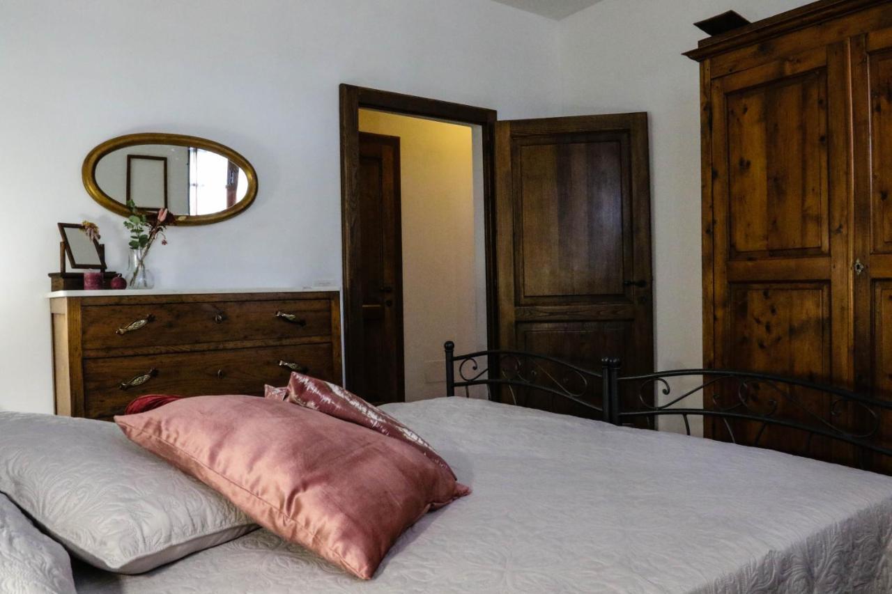 Bombina Farm stay Montisi
